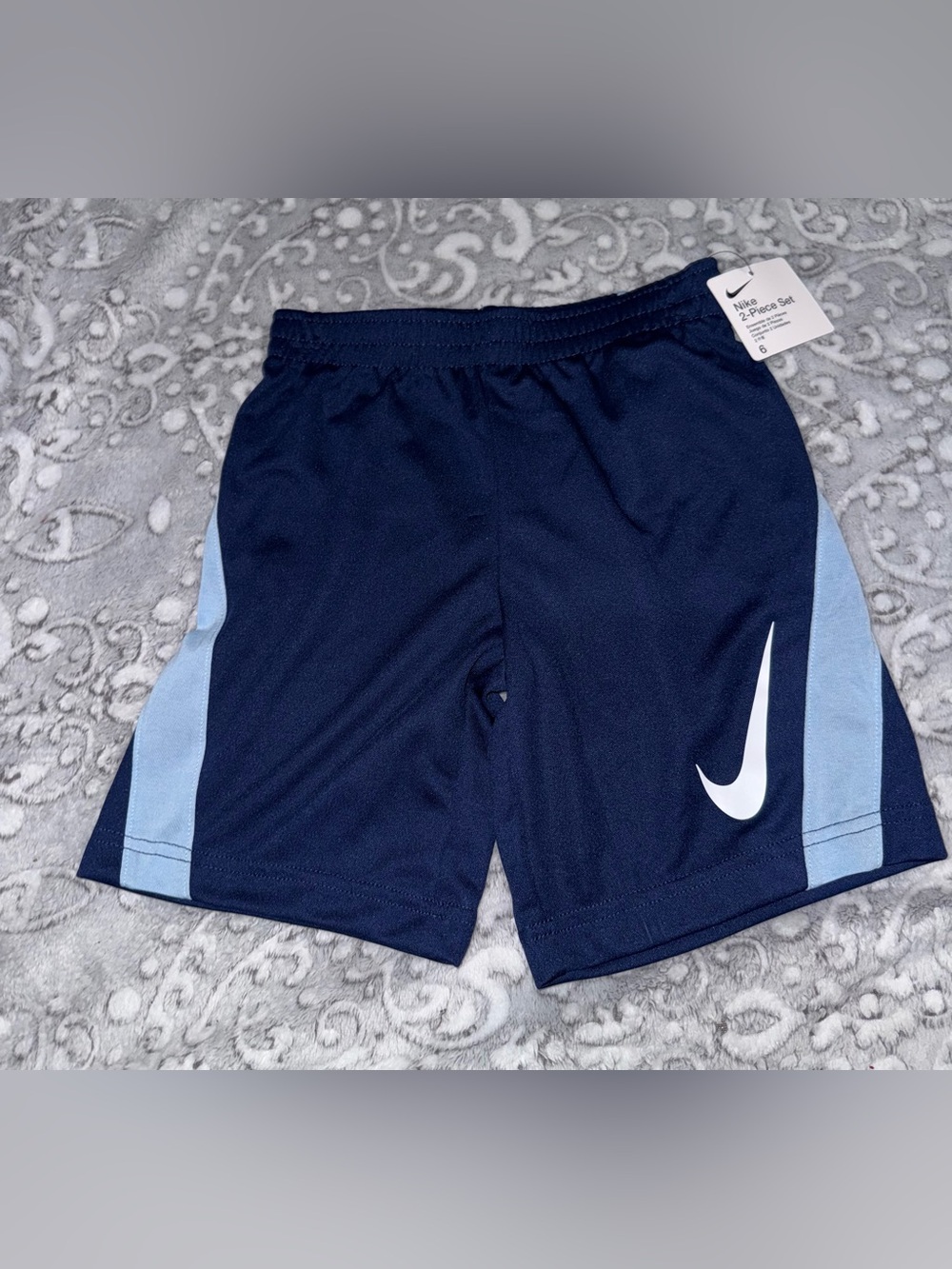Nike Boys Athletic Shorts โ Size 6 / Medium โ NWT